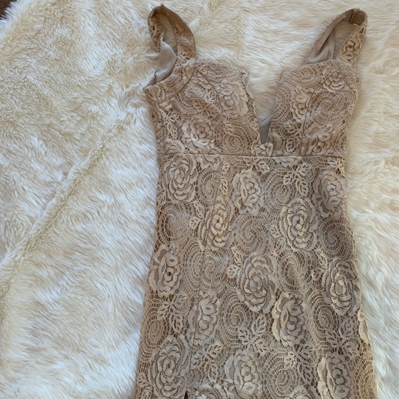 Lace long maxi dress with slit - Picture 2 of 5